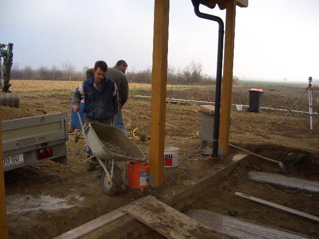 CIMG2980 Da ist einiges an Beton reingegangen.