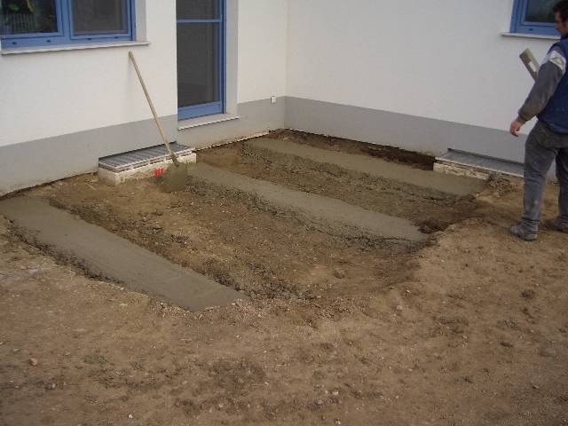 CIMG2983 1 Tag nur Beton mischen!