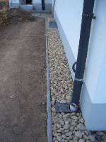 CIMG2967 Das Traufenpflaster ist fertig.